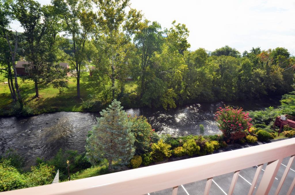 Rivergate Mountain Lodge Pigeon Forge Exterior photo